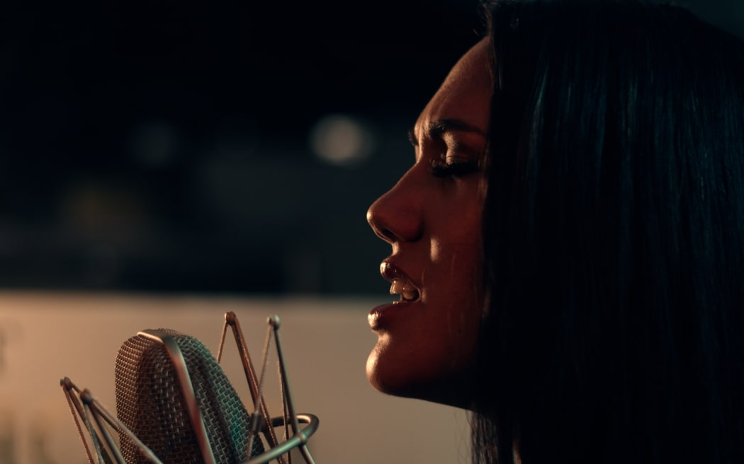 A soulful performance by Kapowairua