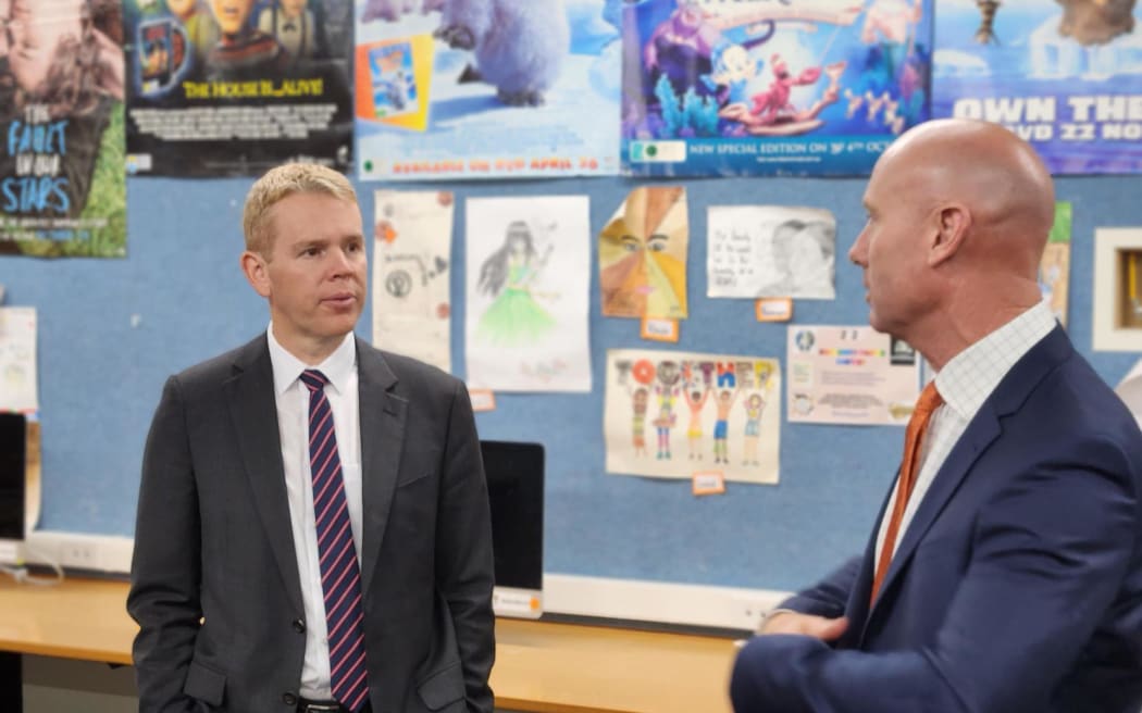 Chris Hipkins at class size announcement