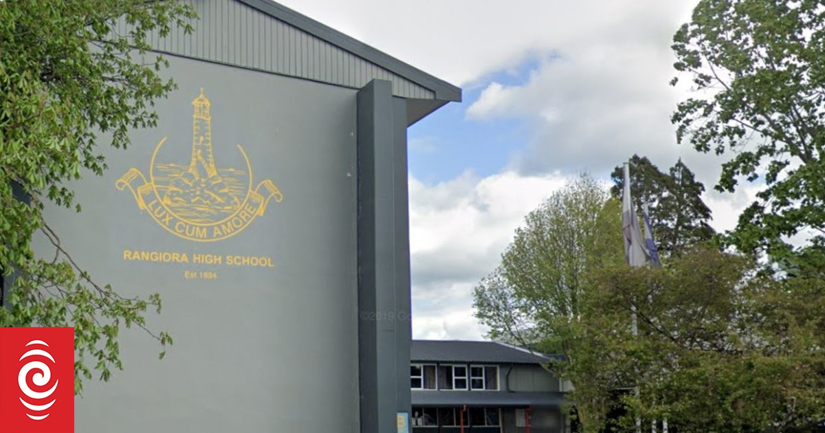 North Canterbury  school mourns death of student in crash