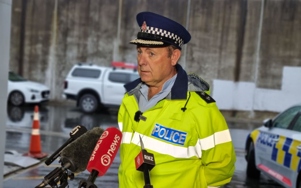 Inspector Jeff Penno speaks to media following a fatal crash that killed five people near Te Awamutu on 28 May 2024.