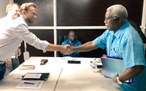 Norwegian Cabinet Minister, Nikolai Astrup, (left), and Solomons PM, Rick Hou