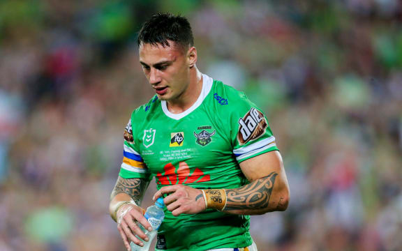 Charnze Nicoll-Klokstad leaves the field injured.