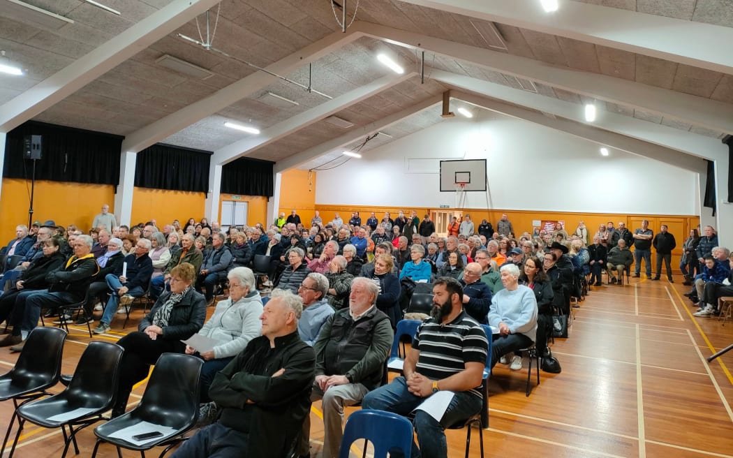 Close to 300 people packed into the Amberley Tin Shed, at the Amberley Domain, to express their concern at proposing restructuring of Canterbury rural policing.