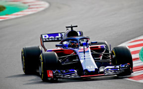 Brendon Hartley races for Toro Rosso.