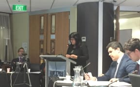 Lawyer Annette Sykes addresses the Waitangi Tribunal.