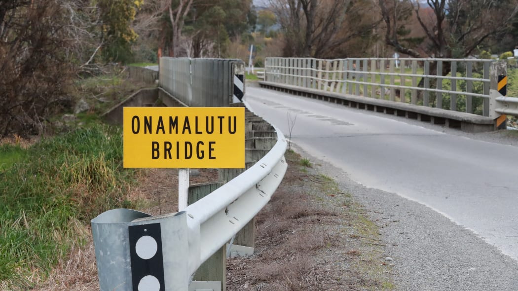 Onamalutu is correctly spelled Ōhinemahuta.