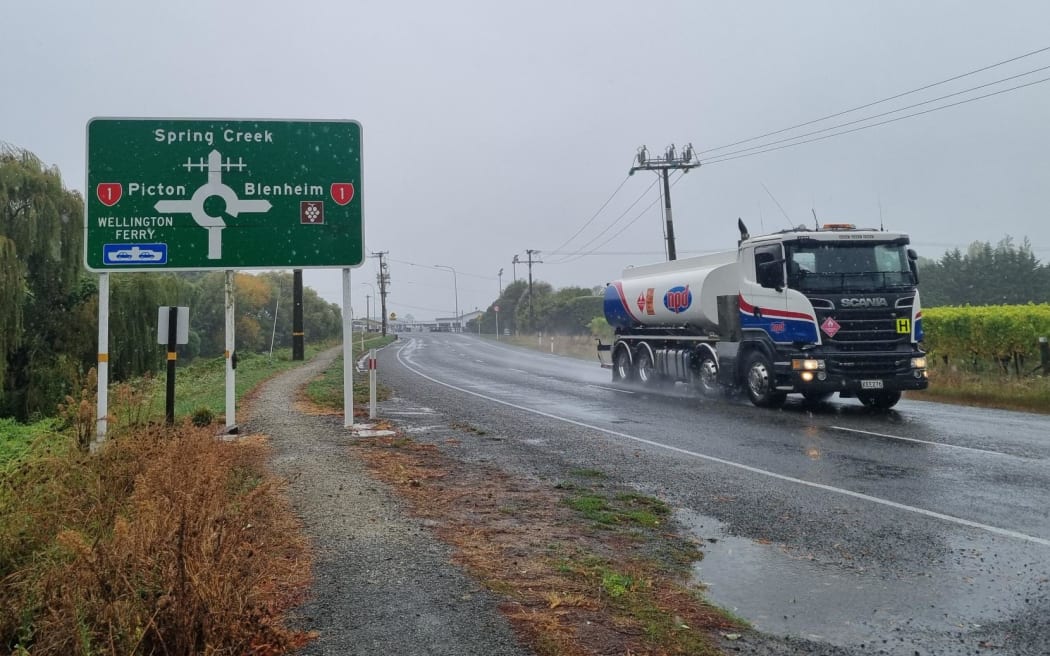 Flooding at Spring Creek on 12 April 2024. After the Wairau River peaked, the Marlborough Civil Defence withdrew an evacuation notice for around 70 households. The Wairau River from the Ferry Road Bridge.