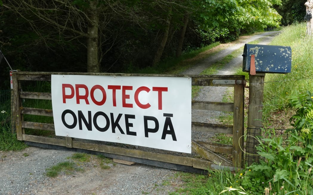 A sign on a private property near Onoke Pā.
