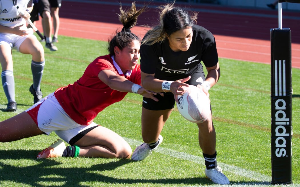 Blacks Ferns winger Langi Veainu scores on debut