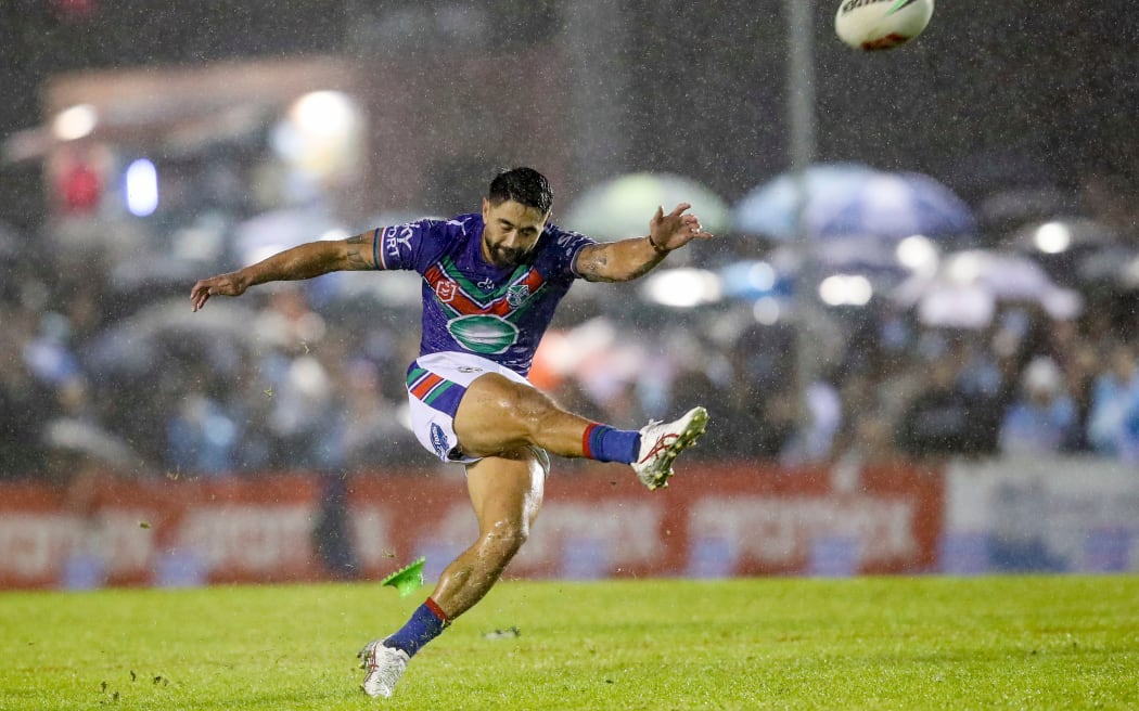Shaun Johnson kicks the winning penalty. Cronulla Sharks  v One NZ Warriors. NRL Rugby League, PointsBet Stadium., NSW, Australia, Sunday 2nd April 2023 Copyright Photo: David Neilson / www.photosport.nz