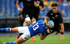 Autumn Nations Series, Stadio Olimpico, Rome, Italy 6/11/2021
Italy vs New Zealand
Italyâs Juan Ignacio Brex tackles Richie Mo'unga of New Zealand
Copyright photo: Ryan Byrne / www.photosport.nz