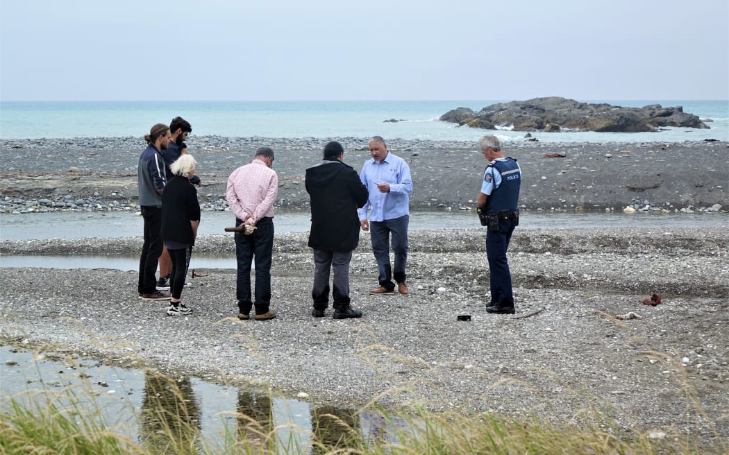 Ngai Tahu perform a karakia at Kekerengu