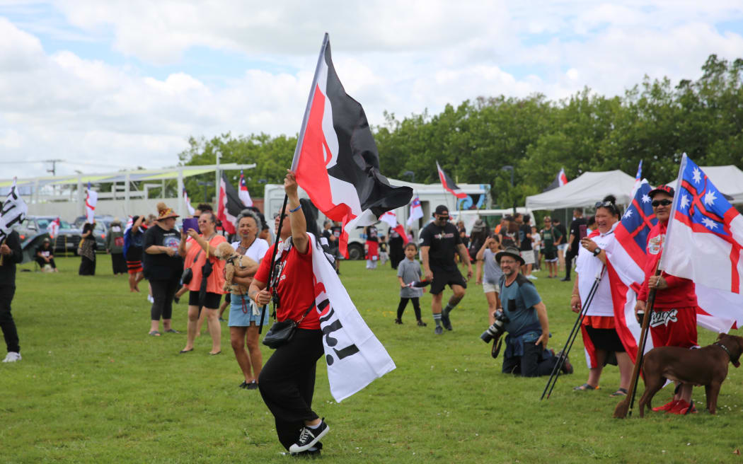 Lena Tau has a kanikani before the Dargaville Hīkoi mō Te Tiriti.