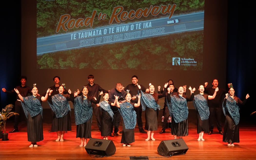 A rousing performance by a combined kapa haka group, Te Aho Matua, made up of students from three kura kaupapa around Northland, opened the evening.