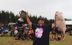 Far North man Harley Ra with the snapper that earned him a whopping $30,000.