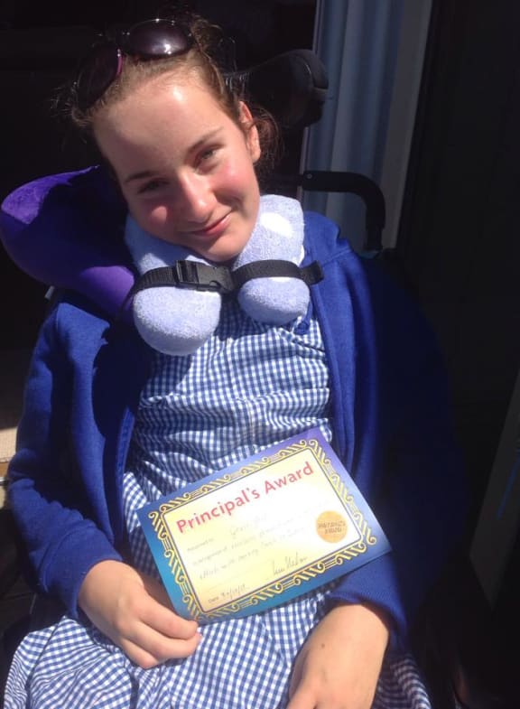 Grace Yeats with her Principal's Award certificate