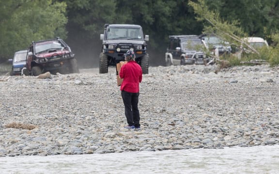 Crate Day. Conservation organisations, four-wheel-drive clubs and council staff have been working together to raise awareness native birds nesting on the Ashley-Rakahuri River, near Rangiora.