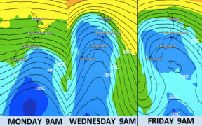 The flow of cold air can be seen creeping up over the country over the next week.