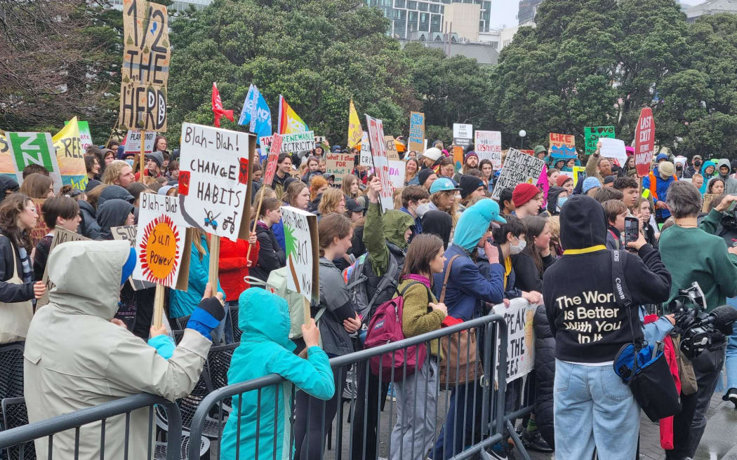 Wellington School Strike 4 Climate outside Parliament.