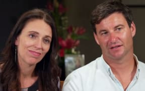 Jacinda Ardern and Clarke Gayford on 60 minutes.
