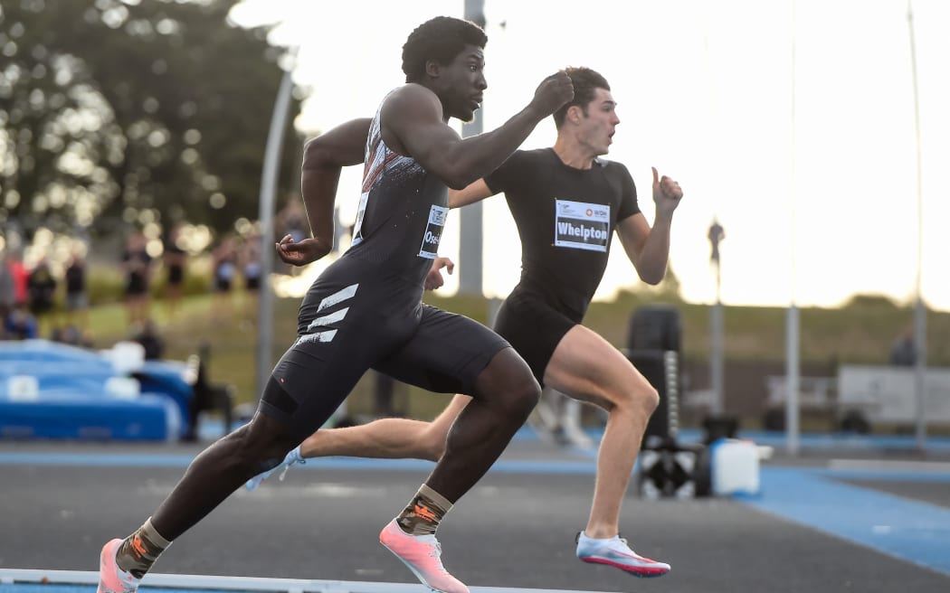 Eddie Osei-Nketia with Tiaan Whelpton Canterbury compete in Christchurch 2021.
