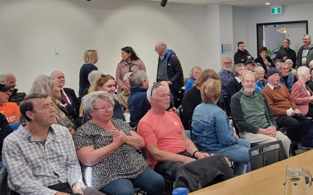 Members of the public forum heckled some of the speakers. Photo: Alisha Evans/SunLive. [via LDR Single use only]