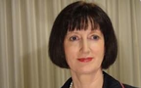 Dr Karleen Edwards