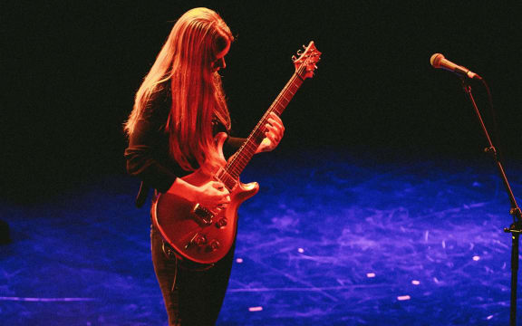 Experimental guitarist Sally Gates performing 'Thought and Terraform' at the 2022 Wellington Jazz Festival.