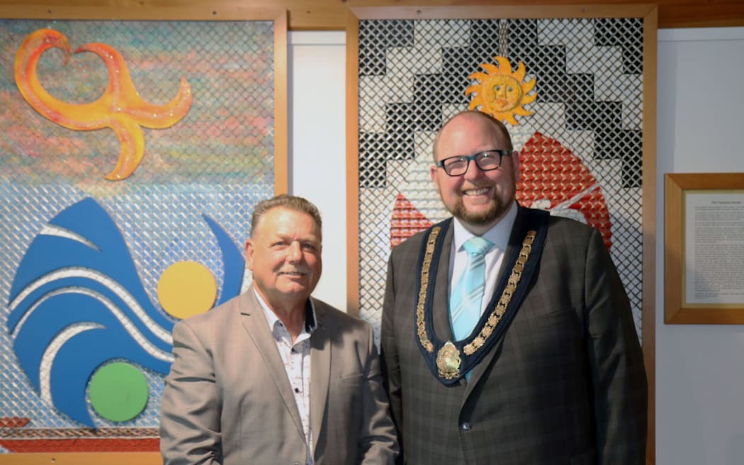 Deputy Mayor Neville Atkinson and Mayor Dan Gordon. Photo: Waimakariri District Council.