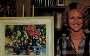 Marcia Page with an Evelyn Page still life: 30 years of the Tinakori / Page Blackie Gallery