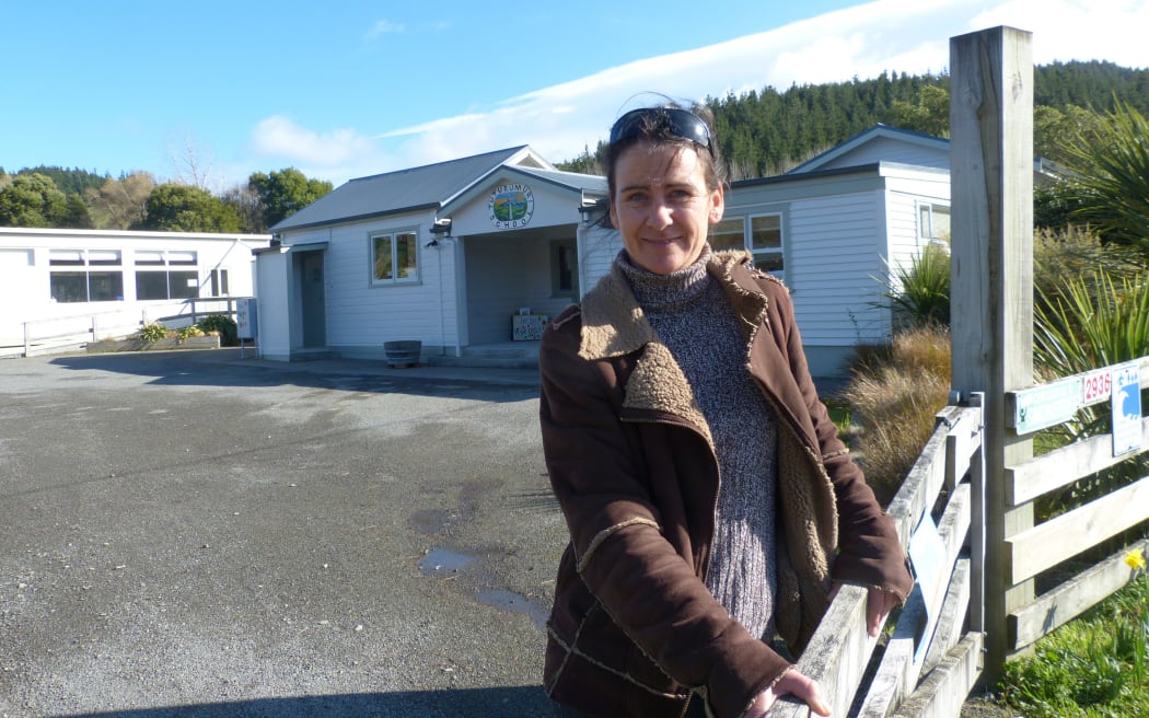 There is no radio or cellphone coverage out here, but the principal of Tuturumuri School in the Wairarapa, Jo Mahoney, says she loves working in rural schools.