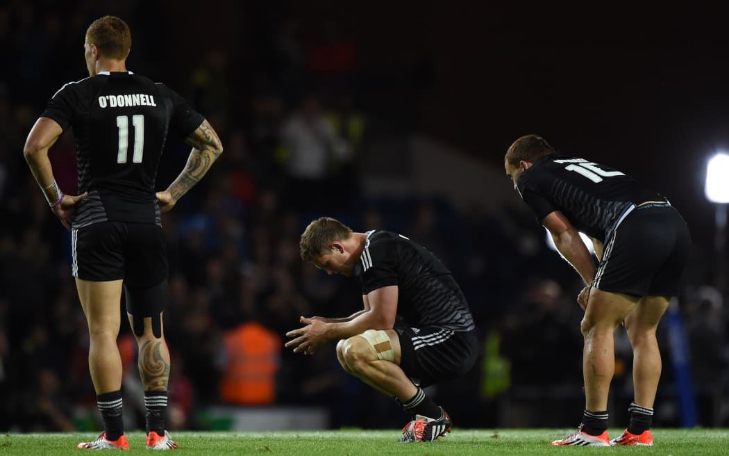 The New Zealand sevens team after their final loss to South Africa.