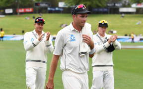 Tim Southee takes six wickets against Pakistan 2016.