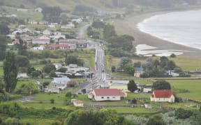 Credit: Liam Clayton/Gisborne Herald. Caption: Land at Tokomaru Bay has been locked up under perpetual leasing arrangements for more than 100 years, significantly limiting the agency of Māori landowners. Last week, the Green Party included the abolition of the leases in its Hoki Whenua Mai policy.