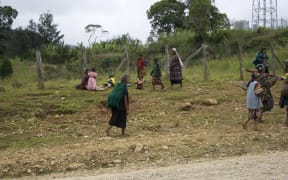 Women and children in Papua New Guinea's Highlands region.