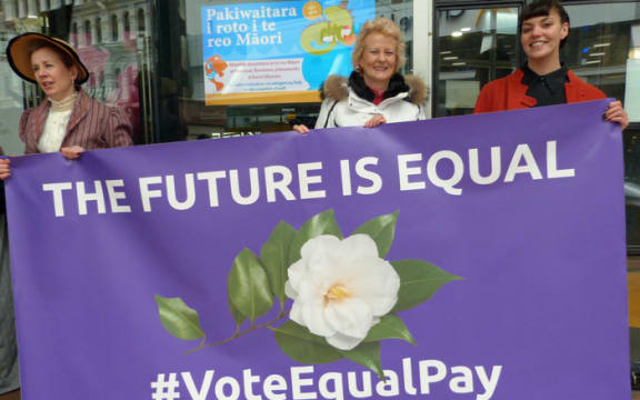 Wellington women on Suffrage Day 2017