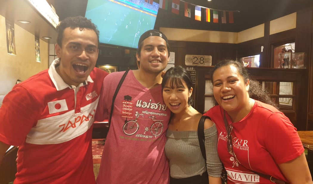 Japanese fan Sean.