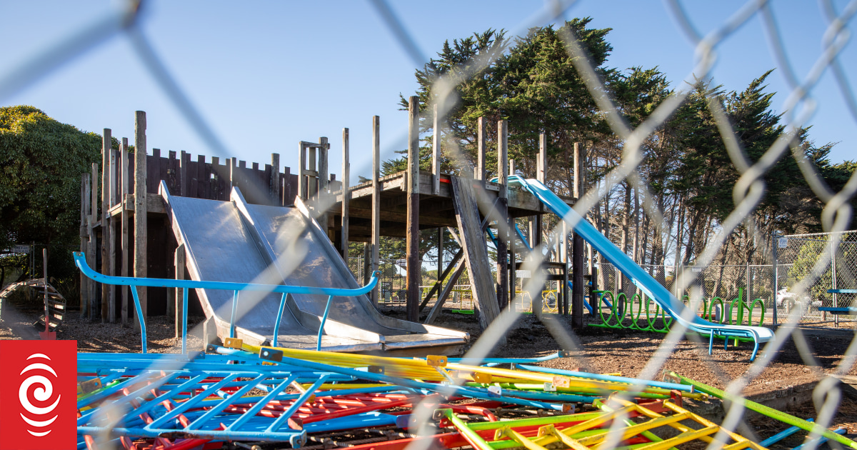 Replacement for unsafe East Christchurch playground raises ire - Vimarsana News