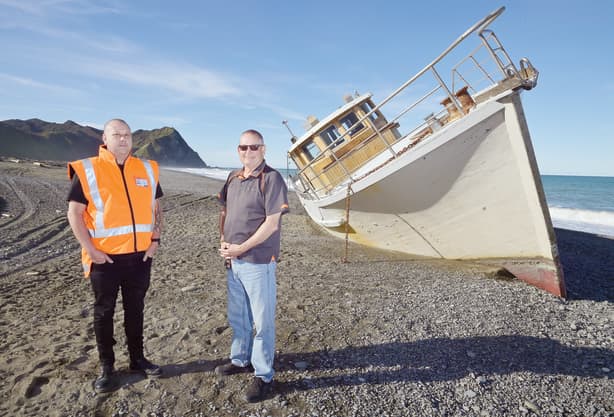 Abandoned: San Rosa shipwreck owners hard to track down - police | RNZ