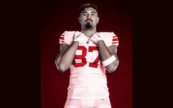 New Zealand American football player Nathaniel Salmon earlier this week accepted an offer to play college football for the Washington State Cougars.