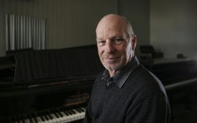 Michael Houstoun