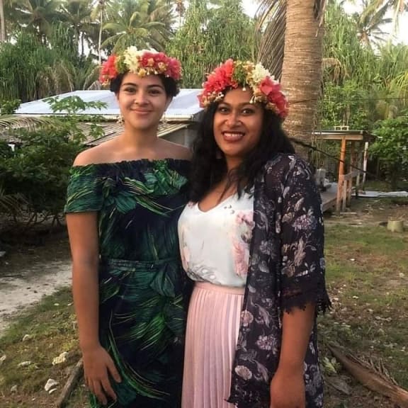 Kaumosi Opie (right) and her sister in Tuvalu