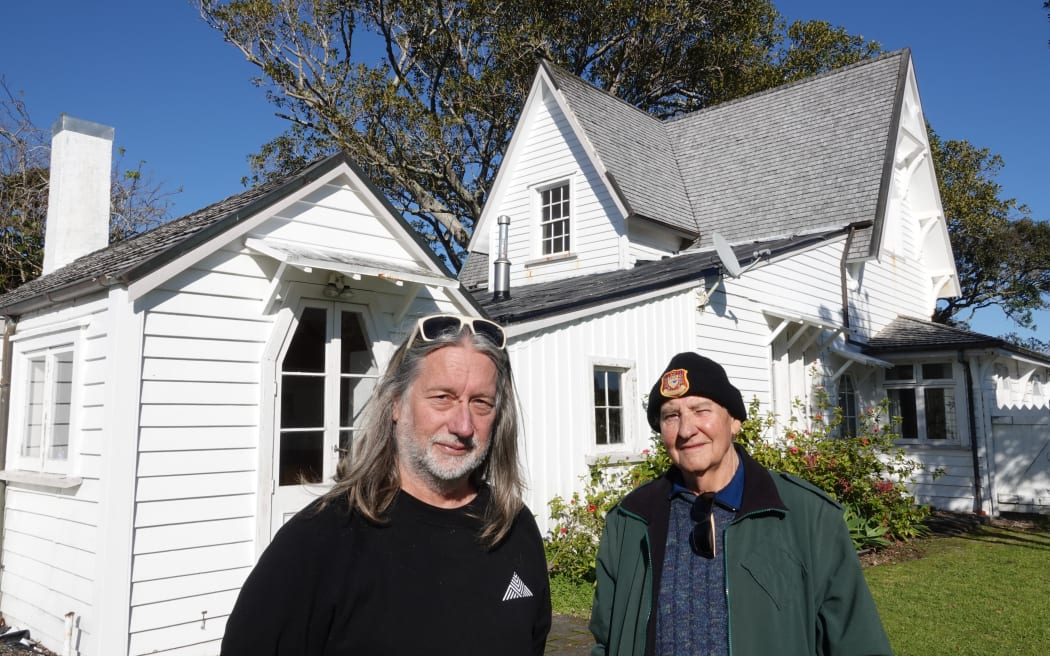 Bruce Mitchinson, left, and John Maxwell of the Kororāreka Historic Building Trust.
