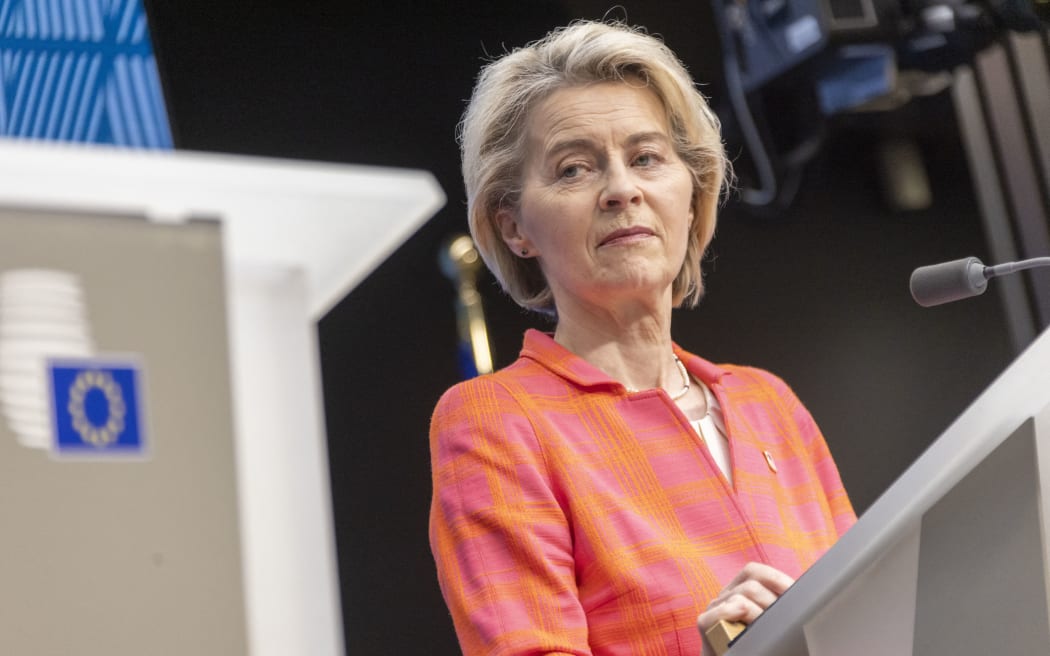 European Commission President Ursula von der Leyen discusses with the press after the conclusion of the European Council at the Europa Building in Brussels on June 27, 2024.
La presidente de la Commission europeenne, Ursula von der Leyen, discute avec la presse apres la conclusion du Conseil europeen dans le batiment Europa a Bruxelles, le 27 juin 2024. (Photo by Diego Ravier / Hans Lucas / Hans Lucas via AFP)