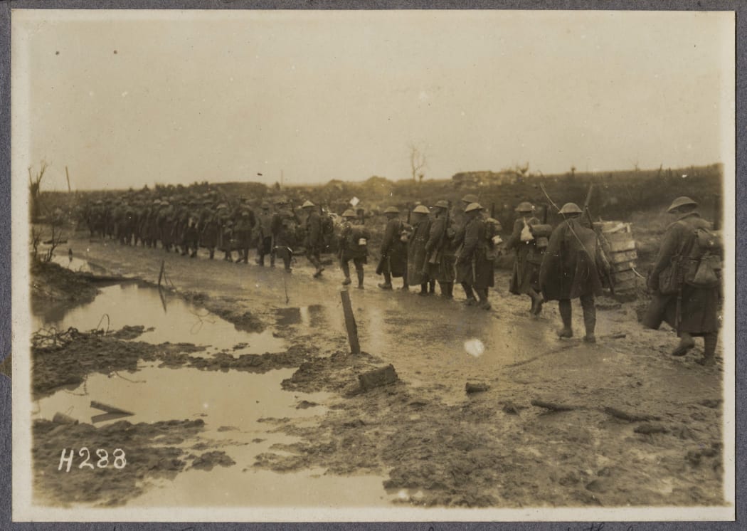 418-H288 Sanders, H.A.B. (1917) N.Z. Reinforcements on the way up to the line. Road near Kansas Farm. Auckland War Memorial Museum - Tamaki Paenga Hira. PH-ALB-419-H288.