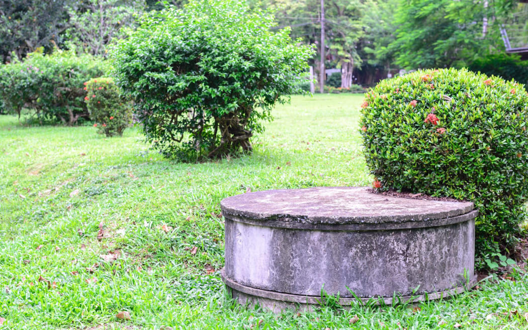 Septic tank, septic tank generic