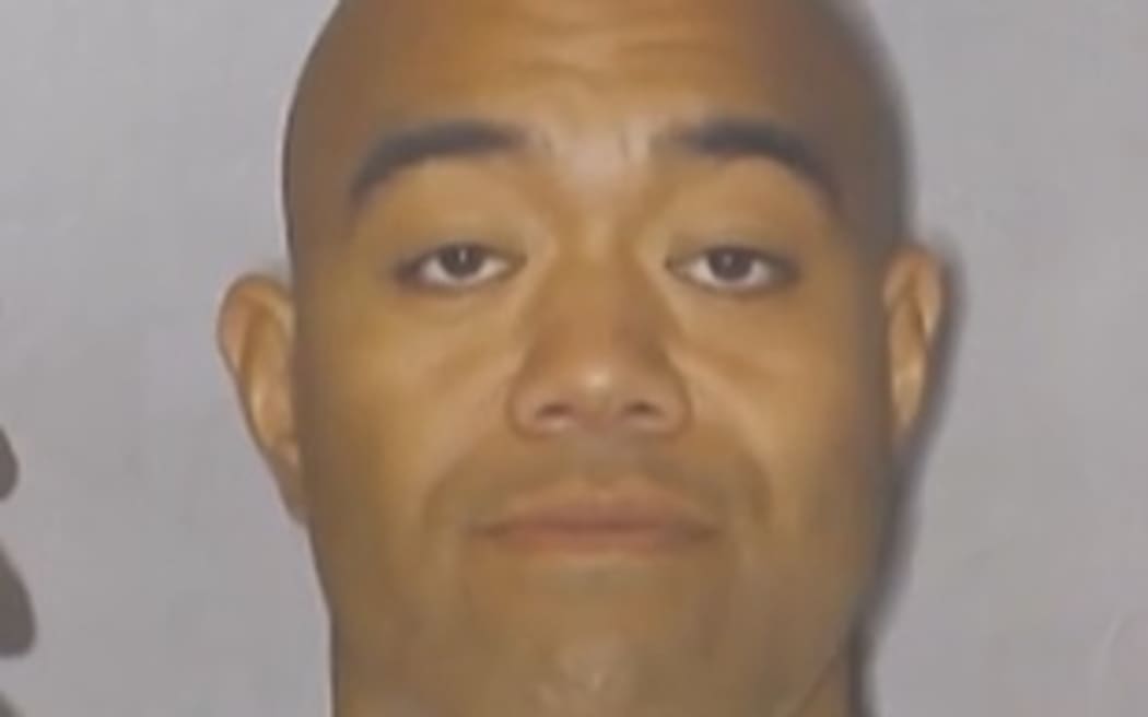 Police have launched a homicide investigation after two separate assaults on an East Auckland bus, travelling from Glen Innes towards Ōrakei.  They are seeking 36-year-old Adrian Pani.