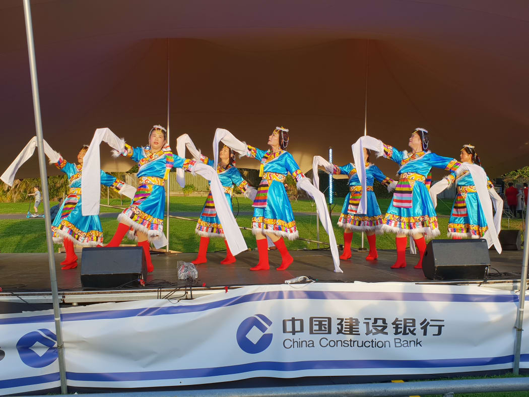 Chinese dancers at Dominion Rd Moon Festival.