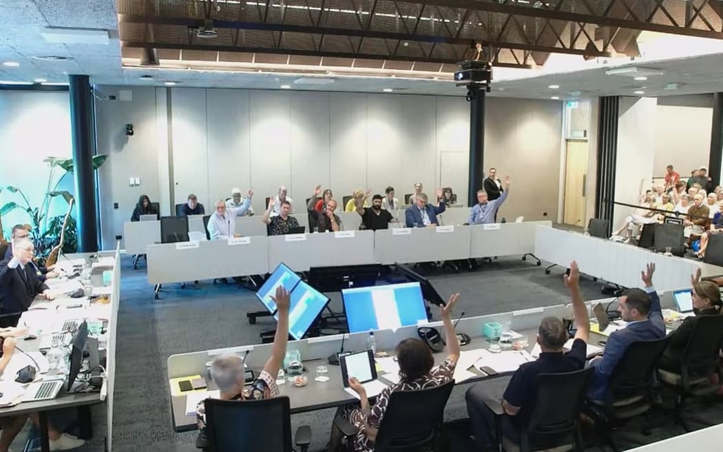 The vote on councillor David Baldwin’s sand mining position statement was unanimous.