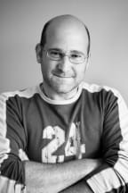 Photographer Giora Dan